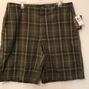 *NWT* Arrow Shorts- 38 Waist